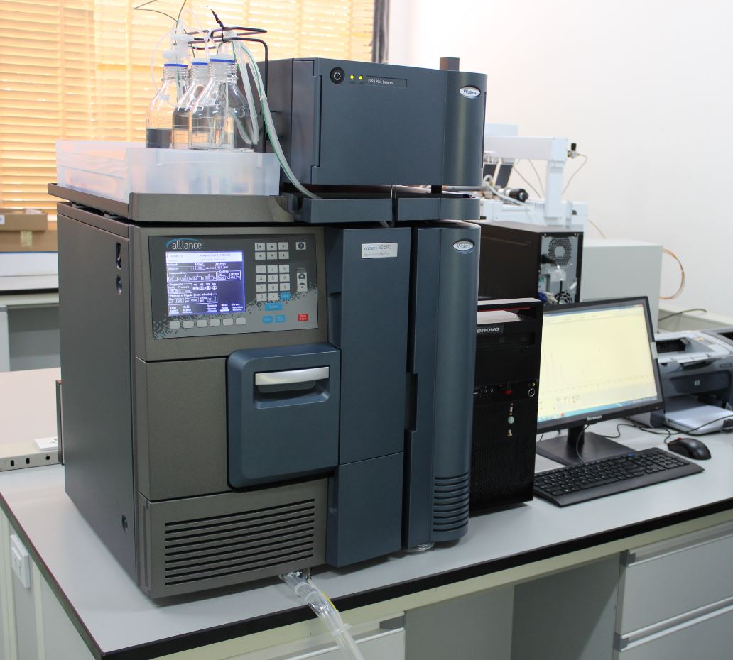 HPLC e2695.JPG